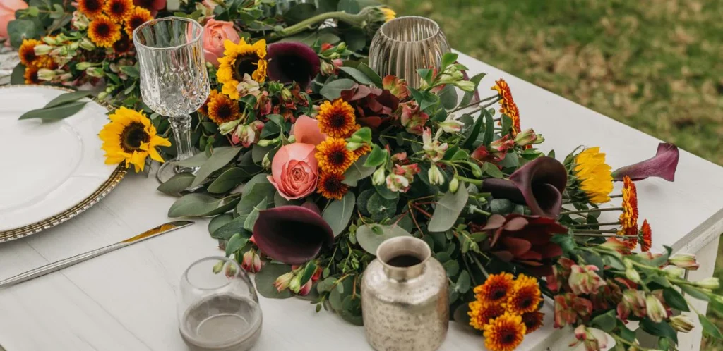 Seasonal Styling for Faux Greenery Garlands