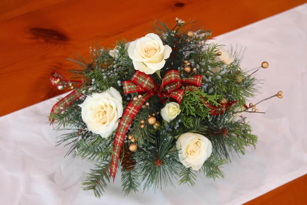 Reusing Artificial Flowers for Christmas
