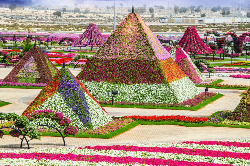 artificial flowers Dubai heat dust lead time project rules