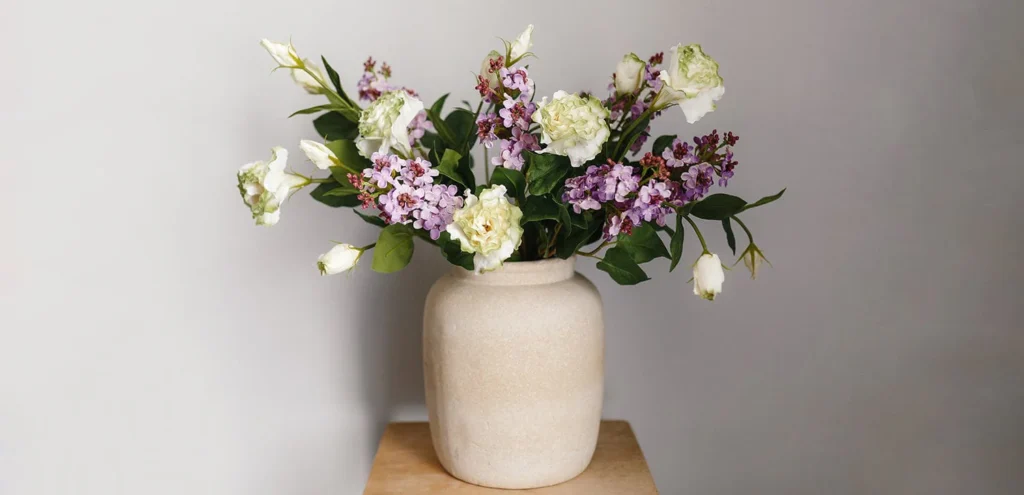 seasonal faux flower decor system rotation