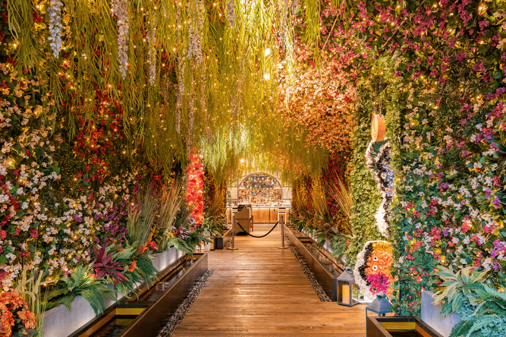 artificial plants supplier in Dubai Botanic Blossoms custom greenery support