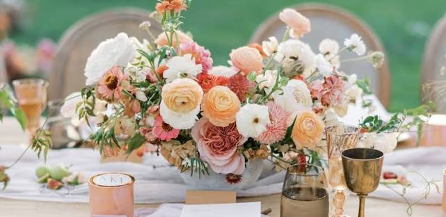 artificial wedding centerpiece flowers matched with romantic rustic modern garden and boho wedding themes