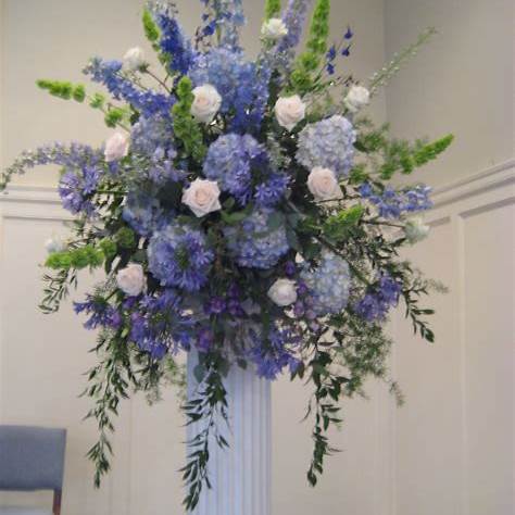 How to arrange faux flowers in a realistic way
