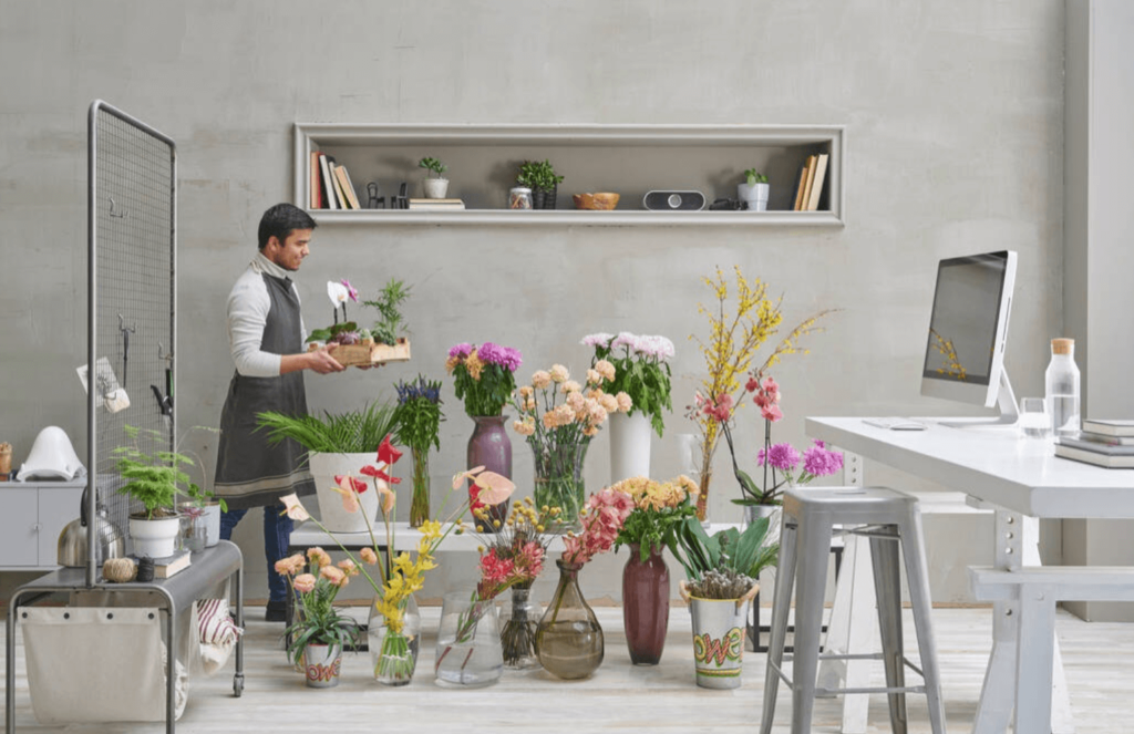 Cleaning silk flowers before commercial storage clean silk flowers before you store artificial flowers