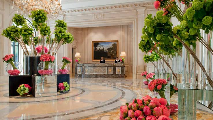 Hotel Lobby Floral Focal Point commercial artificial flower displays for hotels creating a lobby focal point