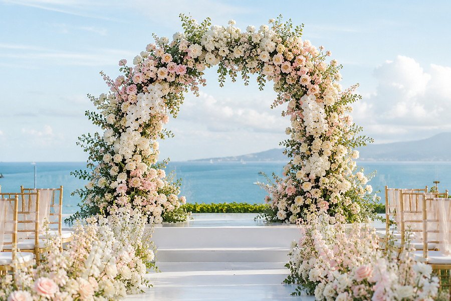 Why Wedding Planners Choose Artificial Flower Arches in 2025?