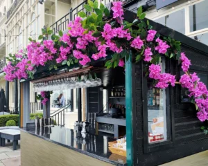 restaurant artificial flowers display ideas for commercial dining spaces