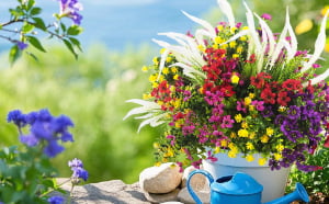 how long do fake flowers last outside in full sun