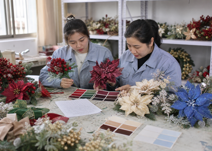 Custom artificial Christmas flower colors and sample development